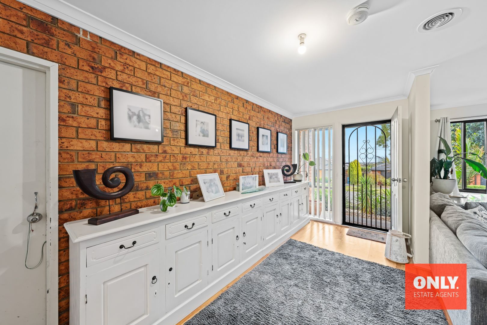 16 Nirringa Drive, Hampton Park VIC 3976, Image 2