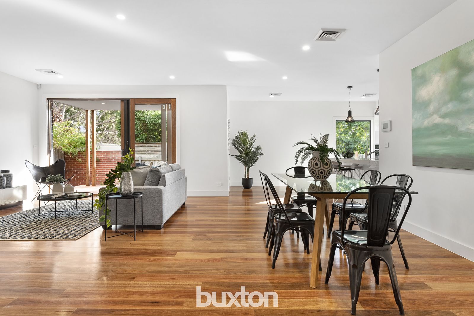 2/11 Webb Street, Burwood VIC 3125, Image 2