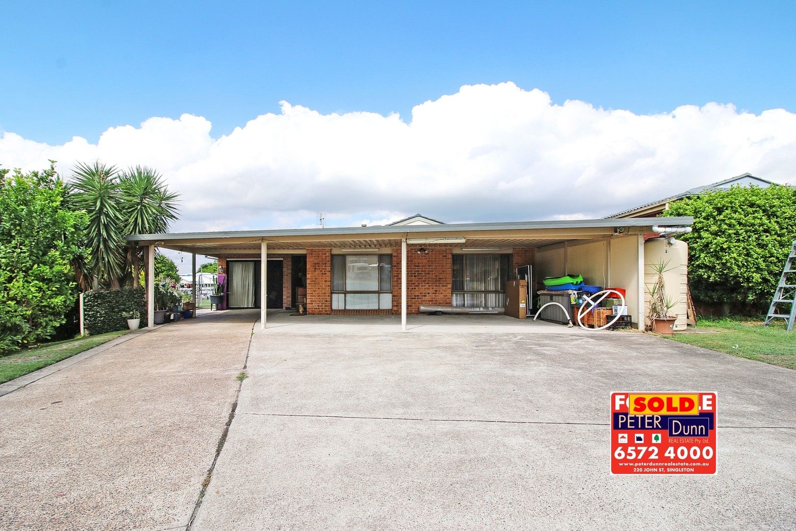 27 O'Halloran Avenue, Singleton NSW 2330, Image 0