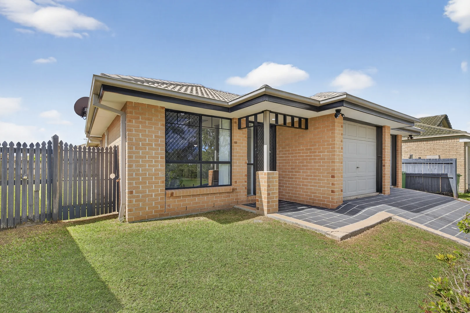 Additional image 25 of 26 Lake Manchester Street, Logan Reserve QLD 4133