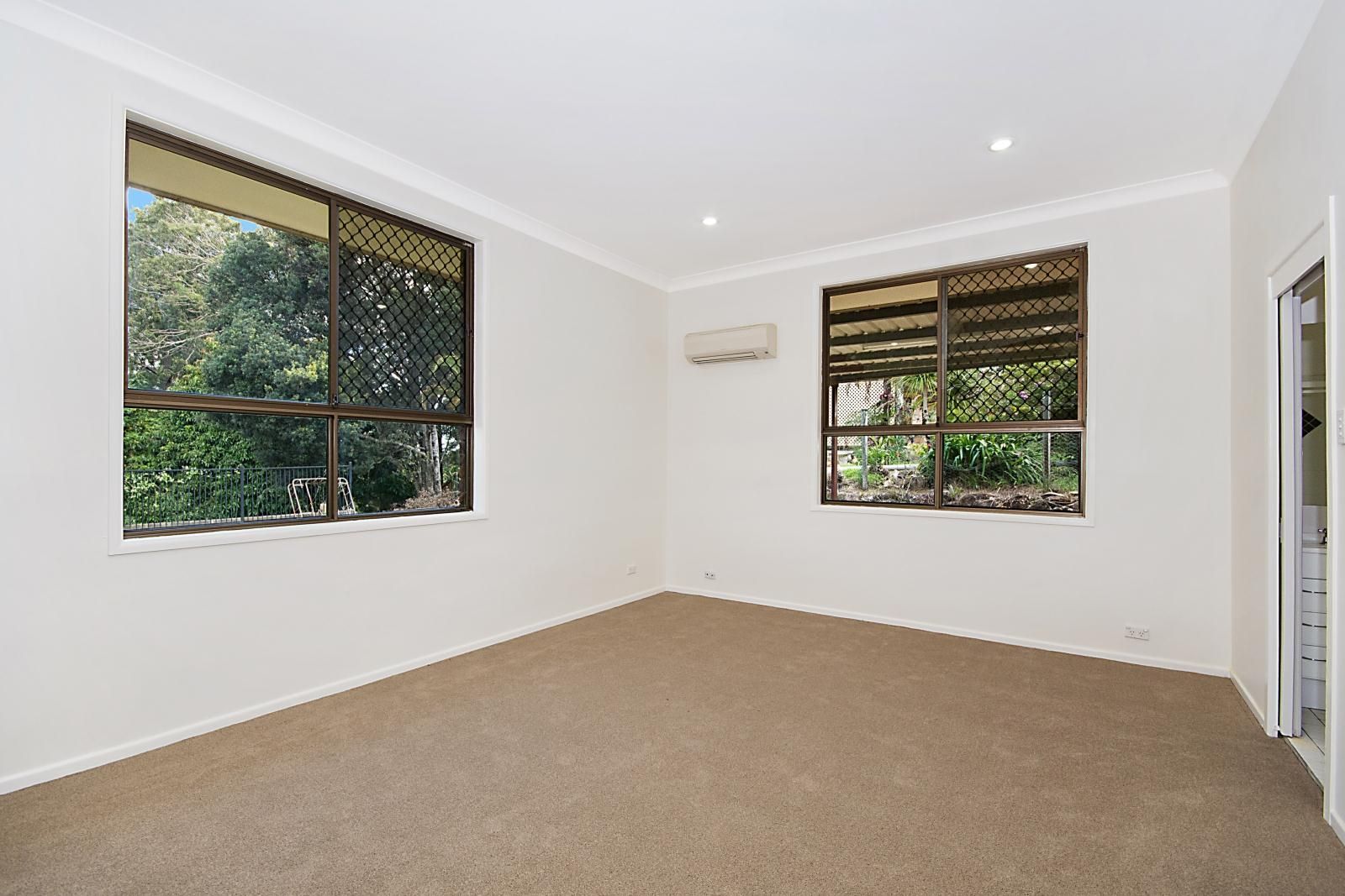 2 Pamela Drive, Chilcotts Grass NSW 2480, Image 2