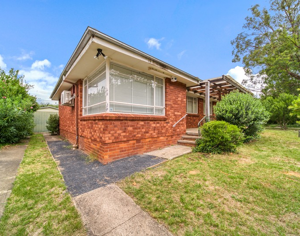 203 Phillip Avenue, Hackett ACT 2602