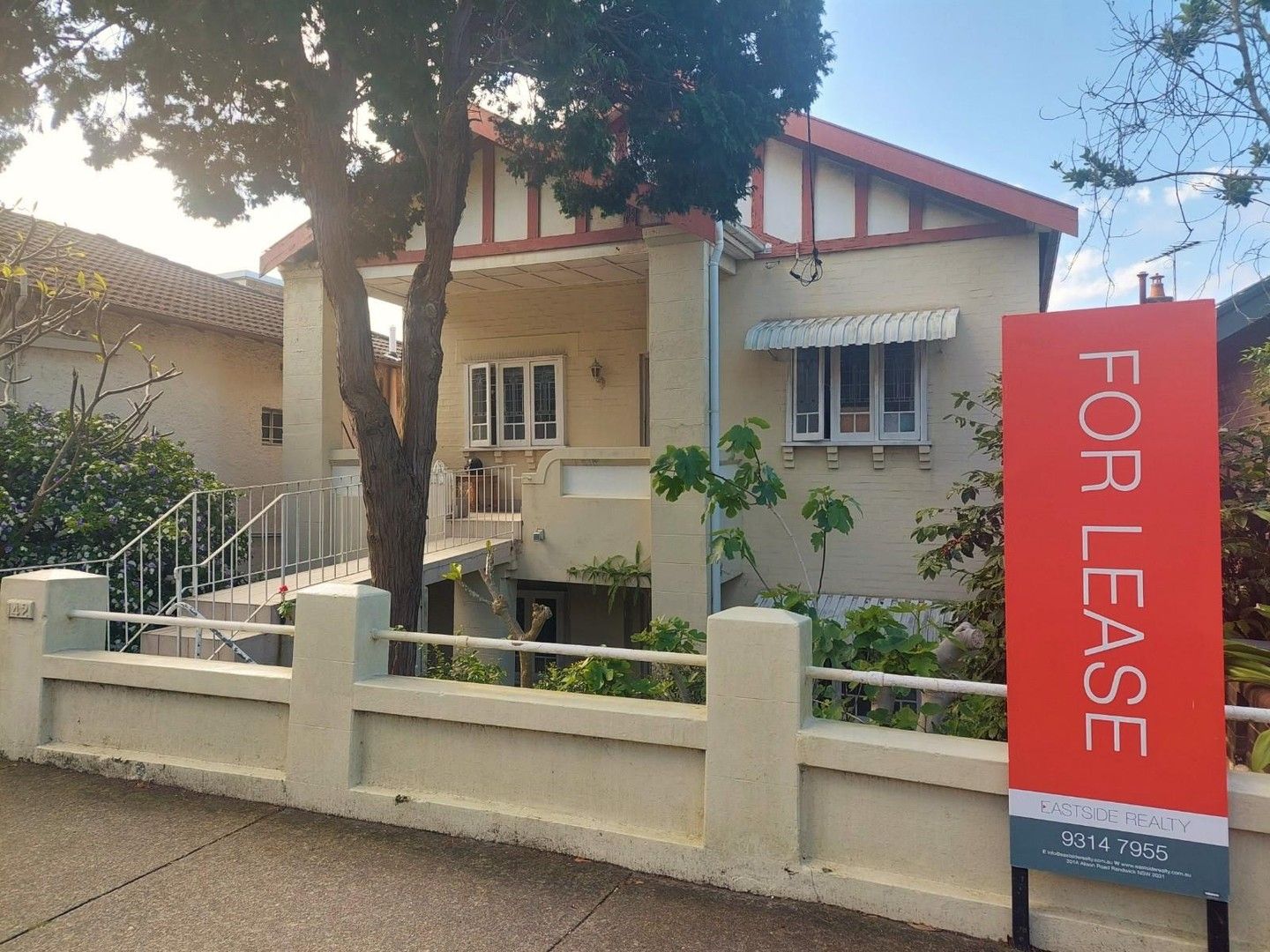 Studio in 2/142 Coogee Bay Road, COOGEE NSW, 2034