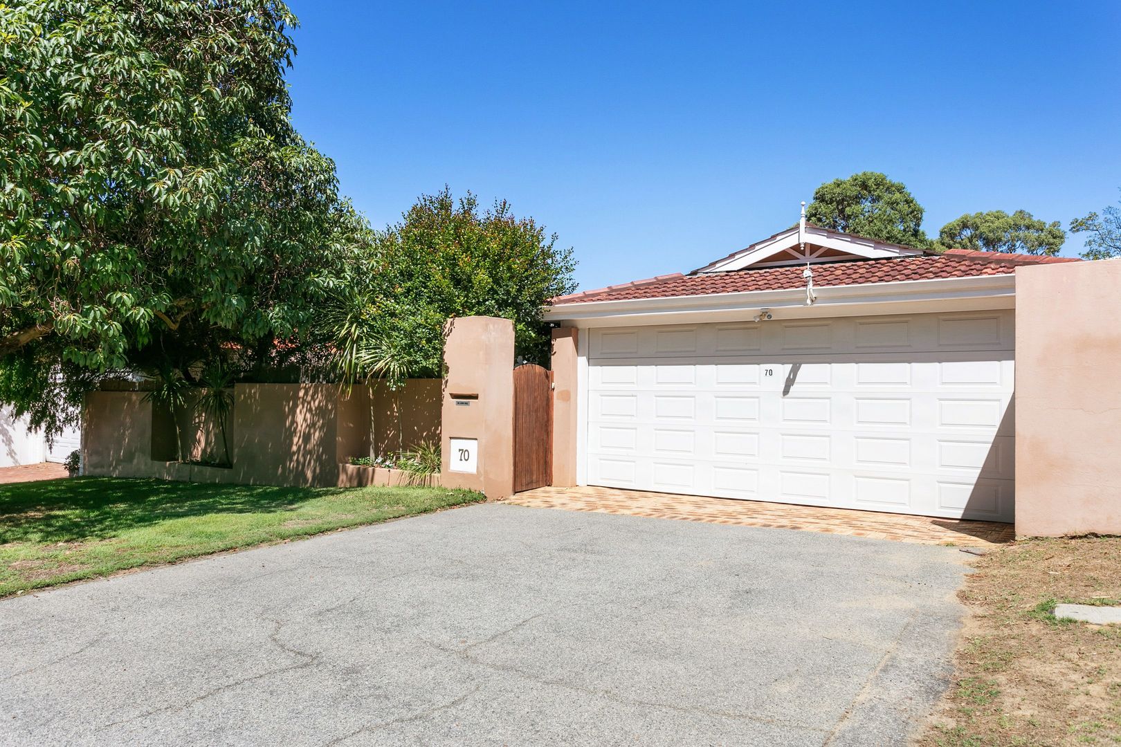 70 Jenkins Ave, Claremont WA 6010, Image 2