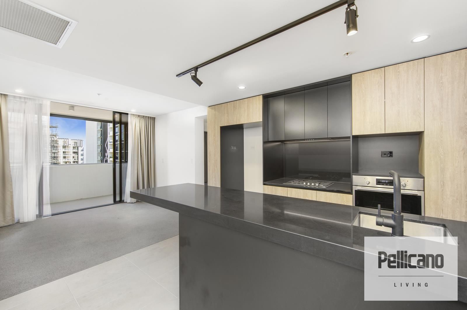 2 bedrooms Apartment / Unit / Flat in 1501/19 Deshon Street WOOLLOONGABBA QLD, 4102