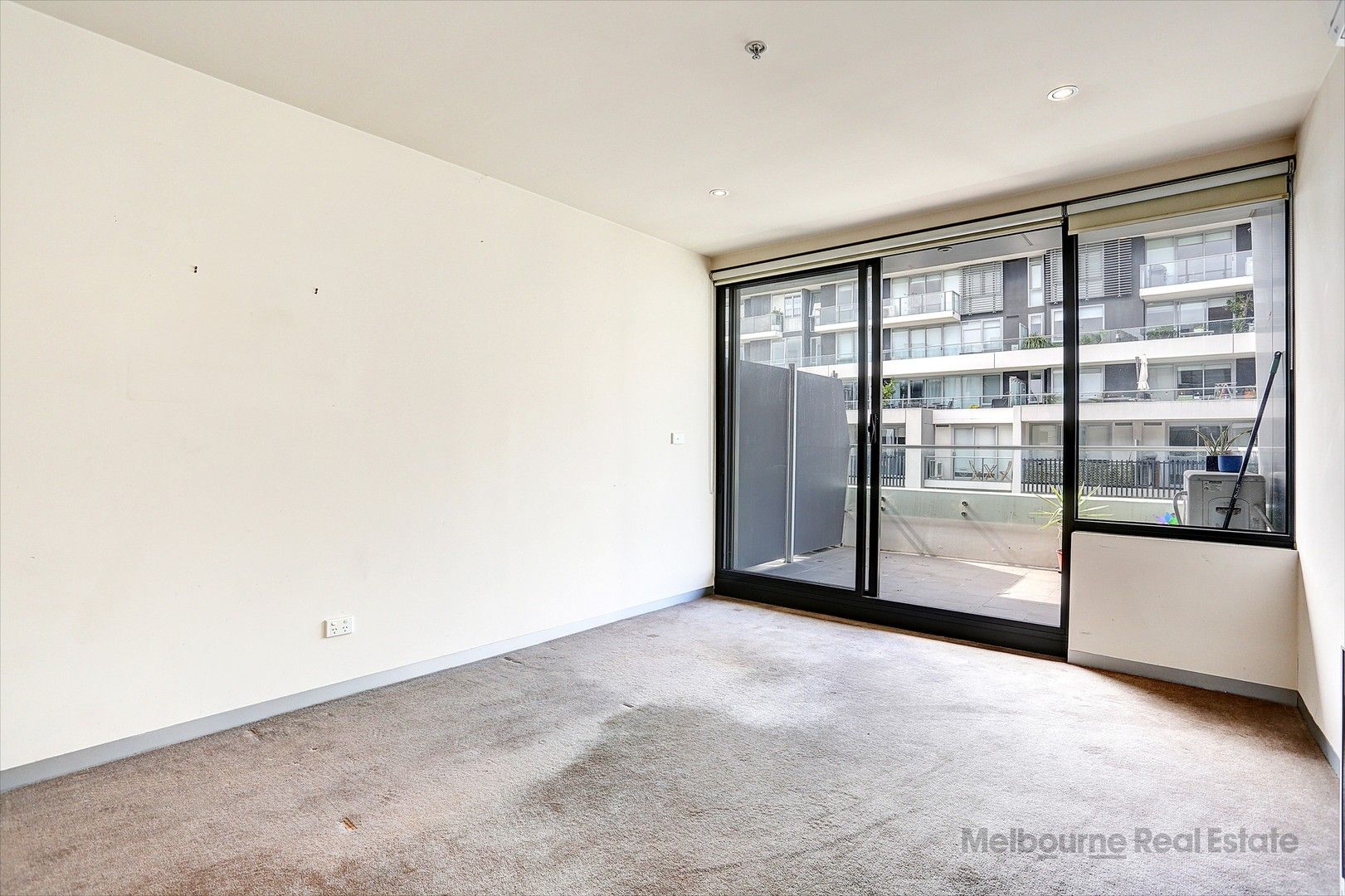 1 bedrooms Apartment / Unit / Flat in 203/105 Nott Street PORT MELBOURNE VIC, 3207