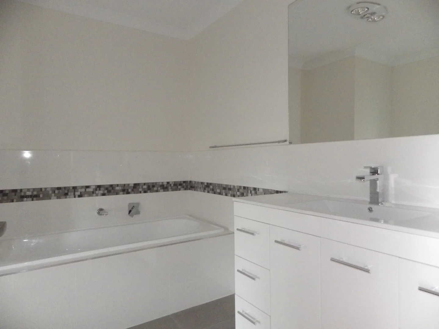 Additional image 7 of 1/4 Bent Street, Northcote VIC 3070