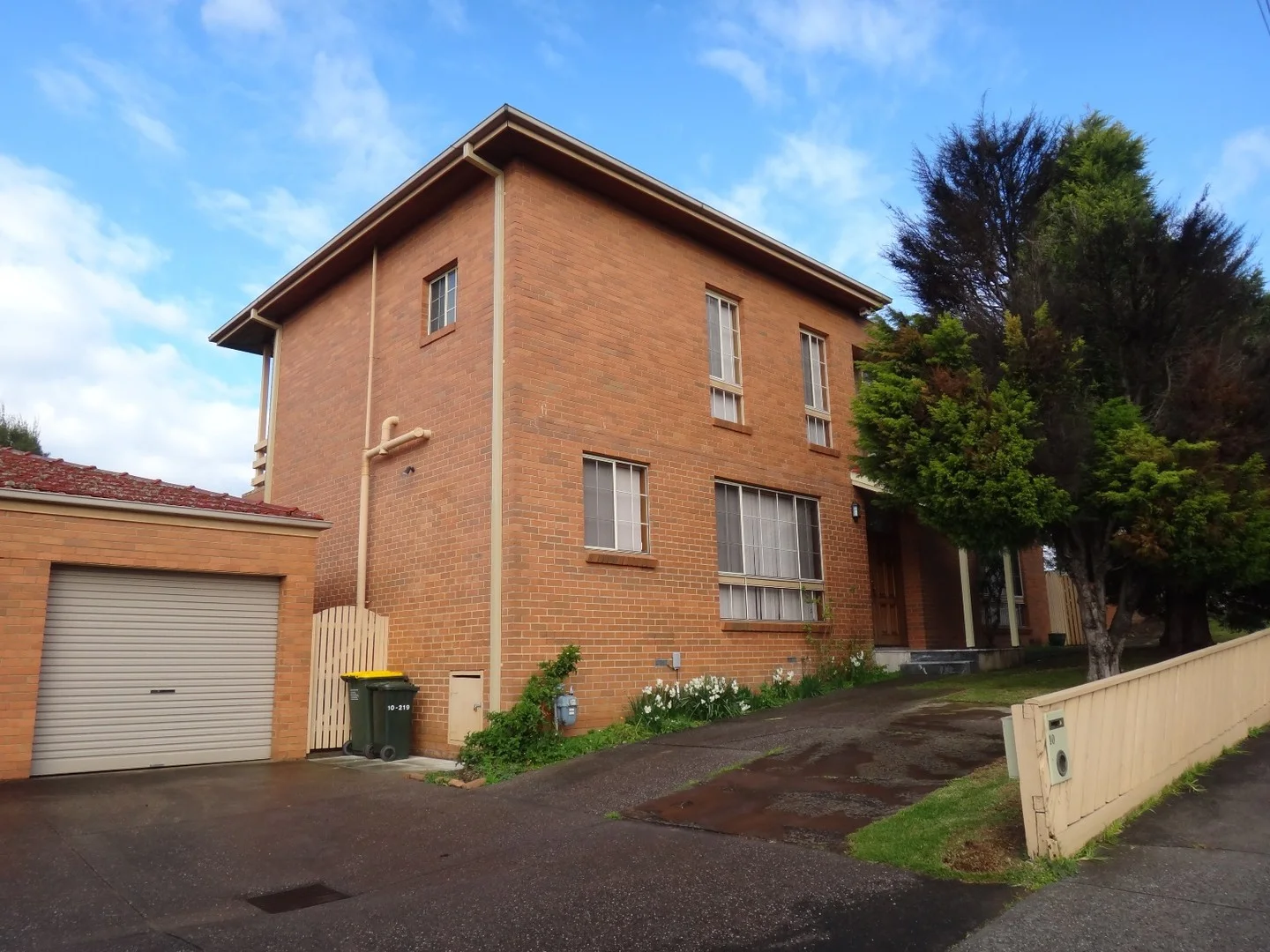 10/219 Mahoneys Road, Forest Hill VIC 3131