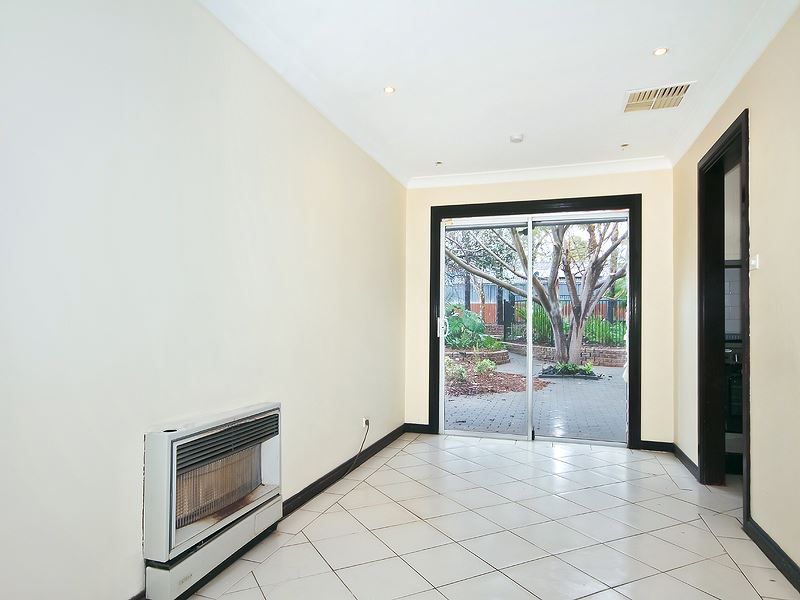 10 Edmund Street, Christie Downs SA 5164, Image 2