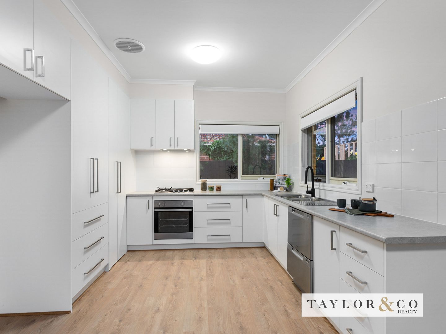 0/4 Betty Avenue, Mount Eliza VIC 3930, Image 2