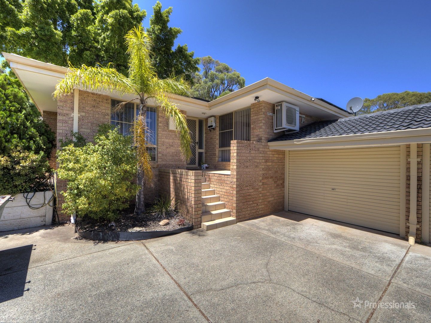 3 bedrooms House in B/32 Lindsay Way PADBURY WA, 6025