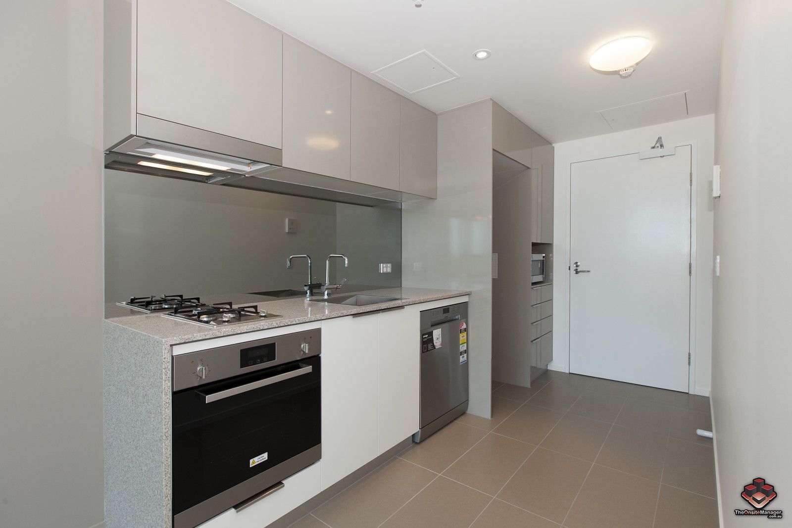 1 bedrooms Apartment / Unit / Flat in ID:21090430/2 Harbour Road HAMILTON QLD, 4007