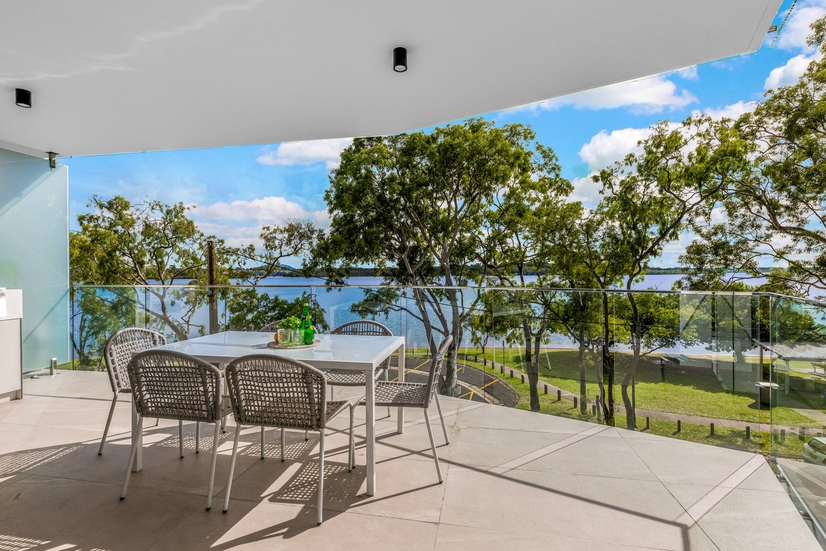 301/10 Picnic Point Esplanade, Maroochydore QLD 4558, Image 0