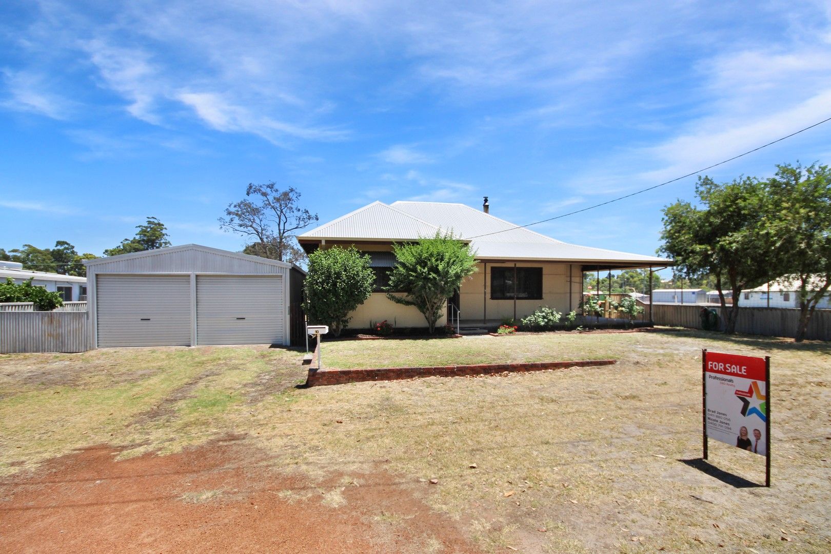 4 bedrooms House in 10 Bridge Street COLLIE WA, 6225