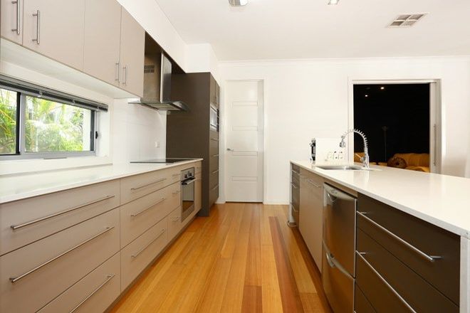 Picture of 4024A Quayside, BENOWA QLD 4217