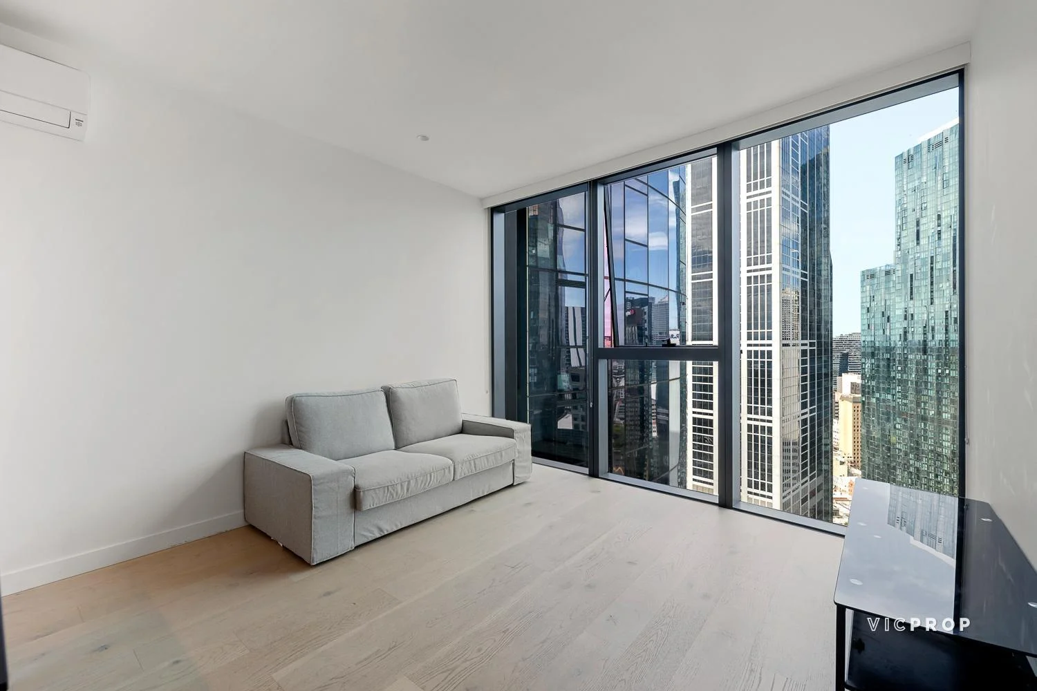 4102/228 La Trobe Street, Melbourne VIC 3000