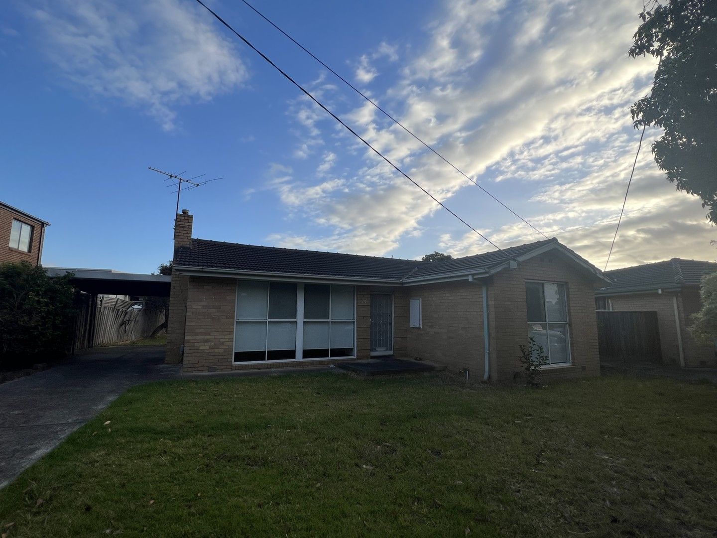 28 Risdon Drive, Notting Hill VIC 3168 House For Rent 500 Domain