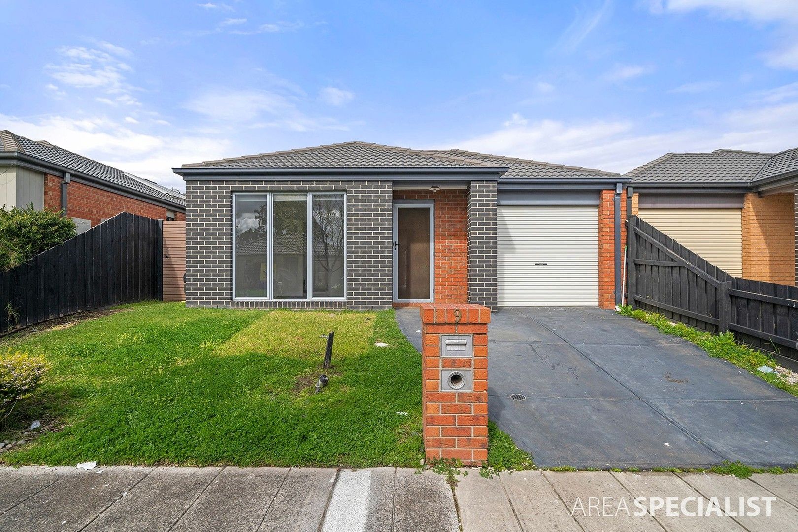 9 Rankin Close, Lynbrook VIC 3975, Image 0