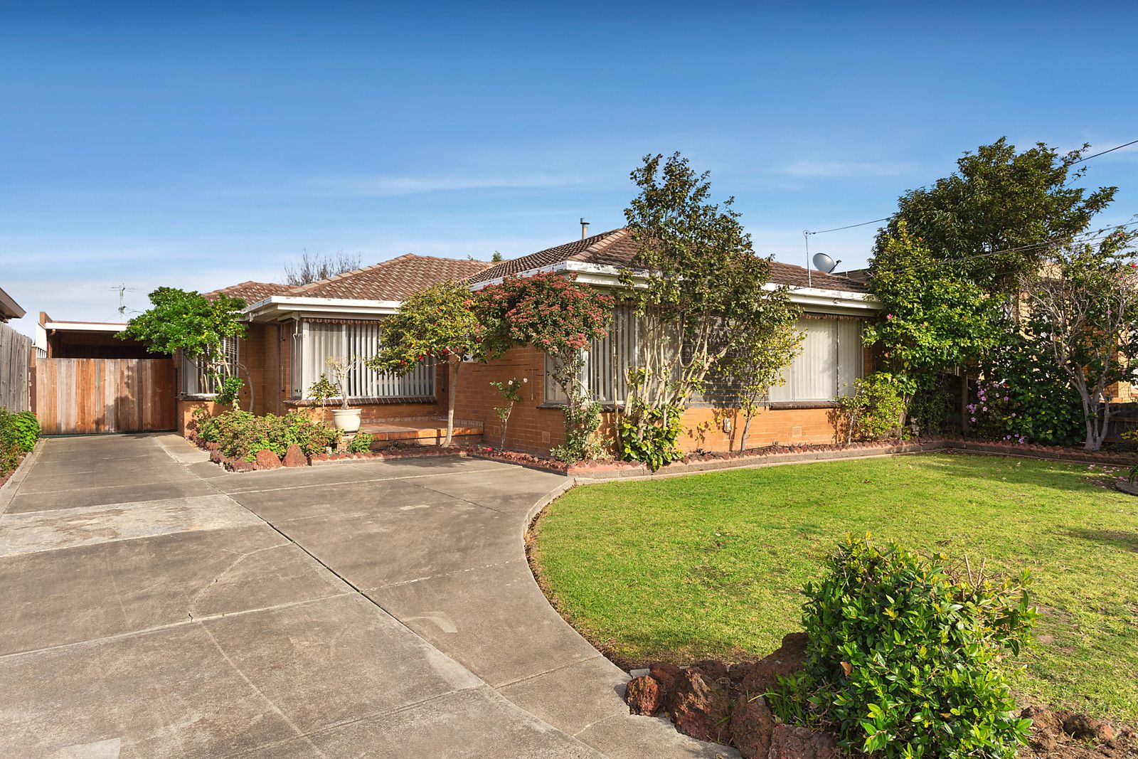 33 Lauricella Avenue, Keilor East VIC 3033, Image 0