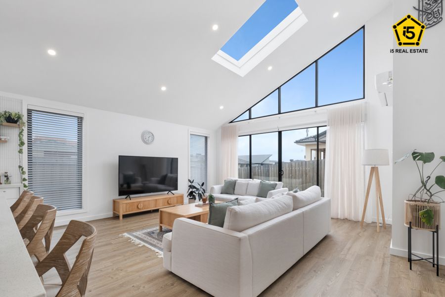 3 bedrooms House in 66 Surin Road TARNEIT VIC, 3029