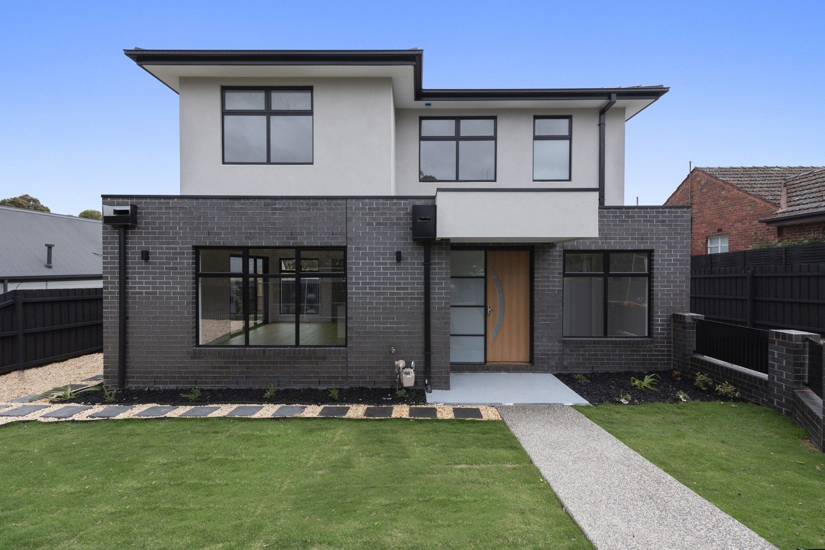 4 bedrooms Townhouse in 1/9 Wimmera Street BOX HILL NORTH VIC, 3129