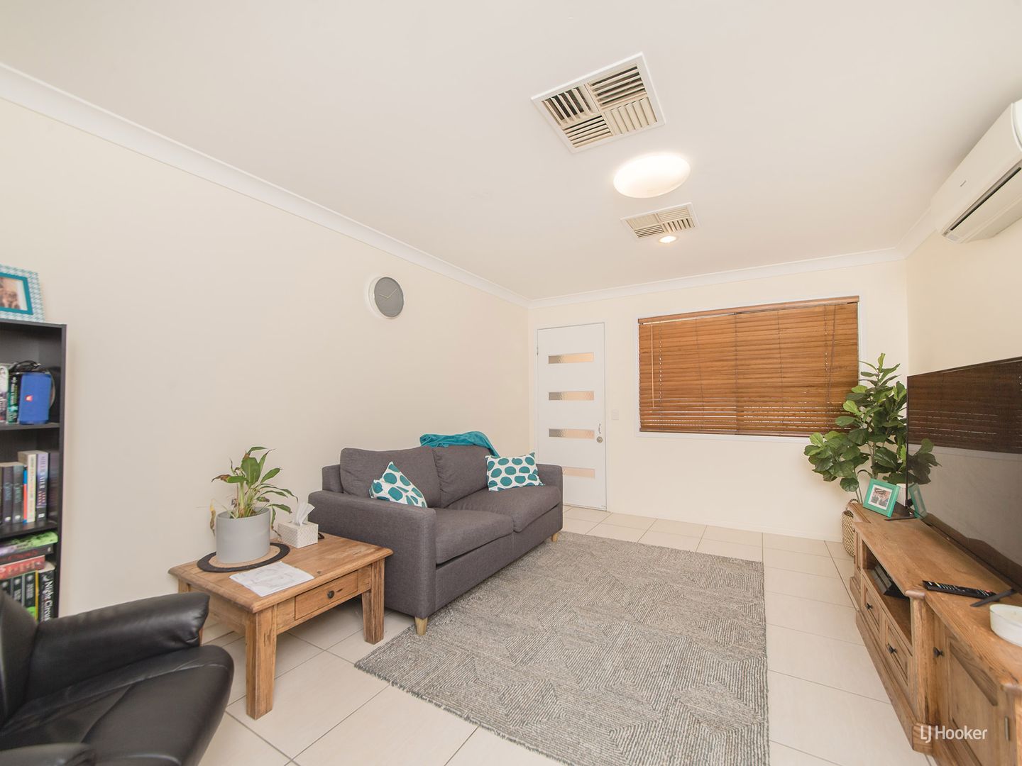 2/152 Elphinstone Street, Berserker QLD 4701, Image 1