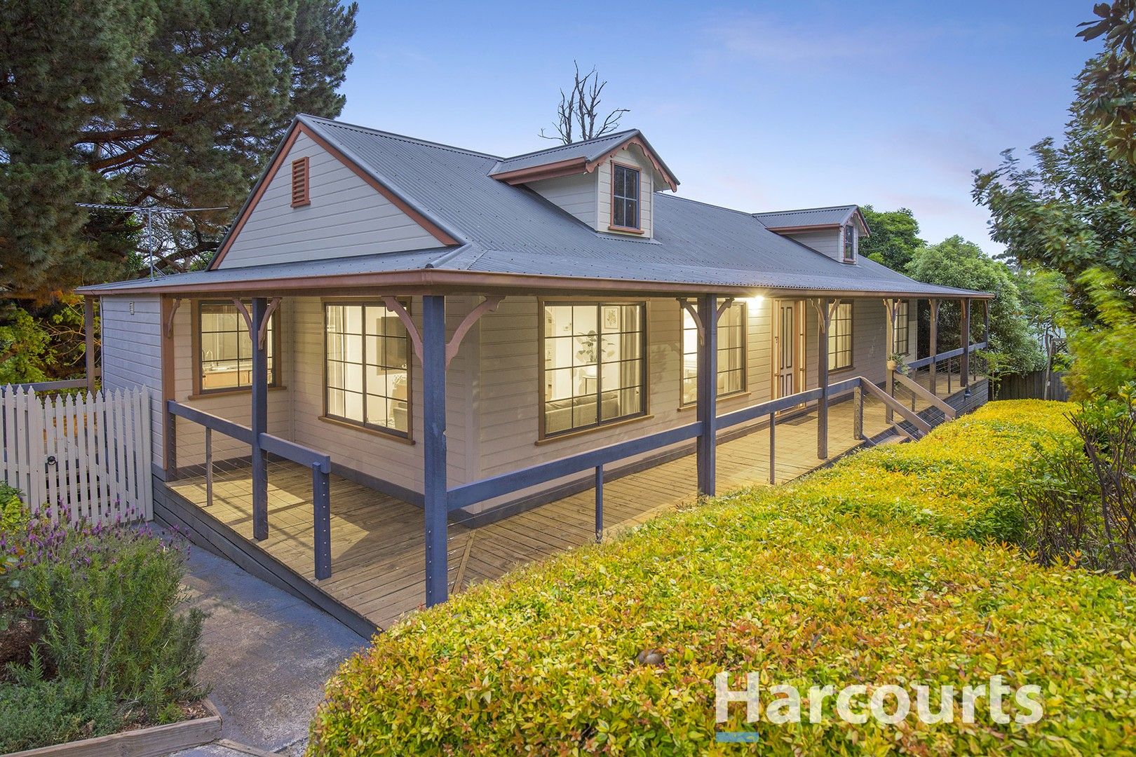 3 bedrooms Apartment / Unit / Flat in 1/14 Girdwood Road BORONIA VIC, 3155