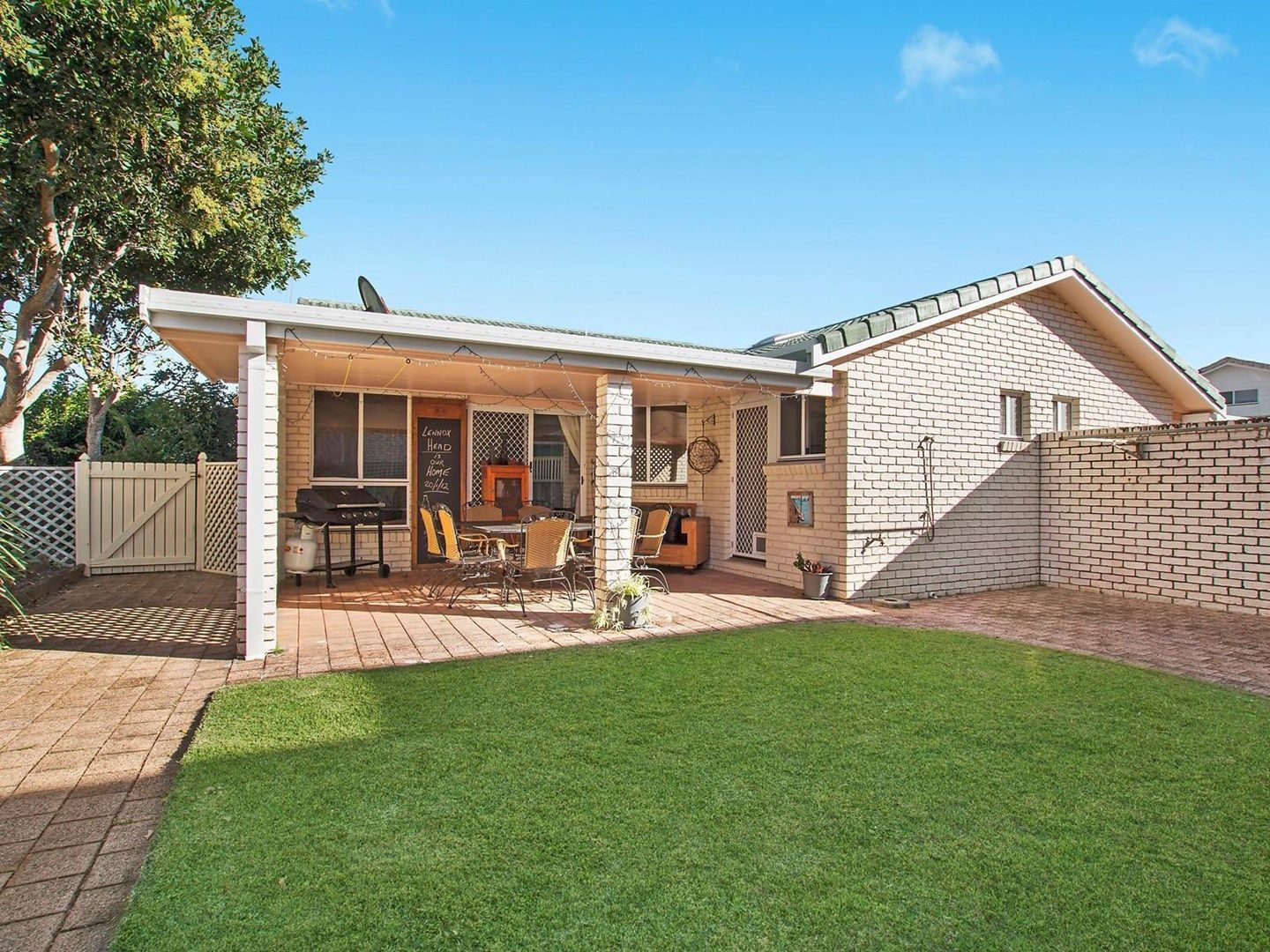 2/20 Patricia Parade, LENNOX HEAD NSW 2478, Image 0