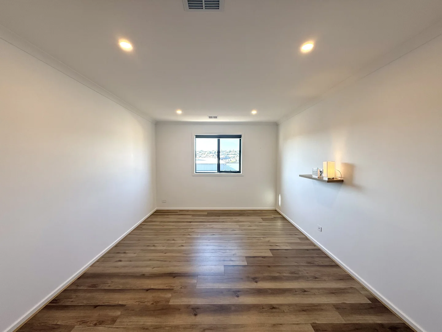 Additional image 5 of 2 Harrods Close, Drouin VIC 3818