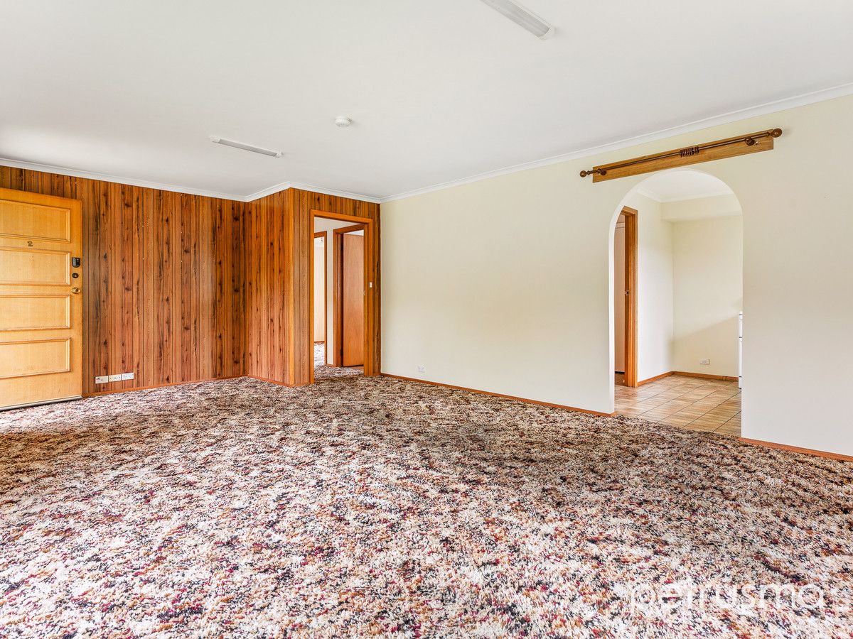 2/2 Lichan Place, Glenorchy TAS 7010, Image 2