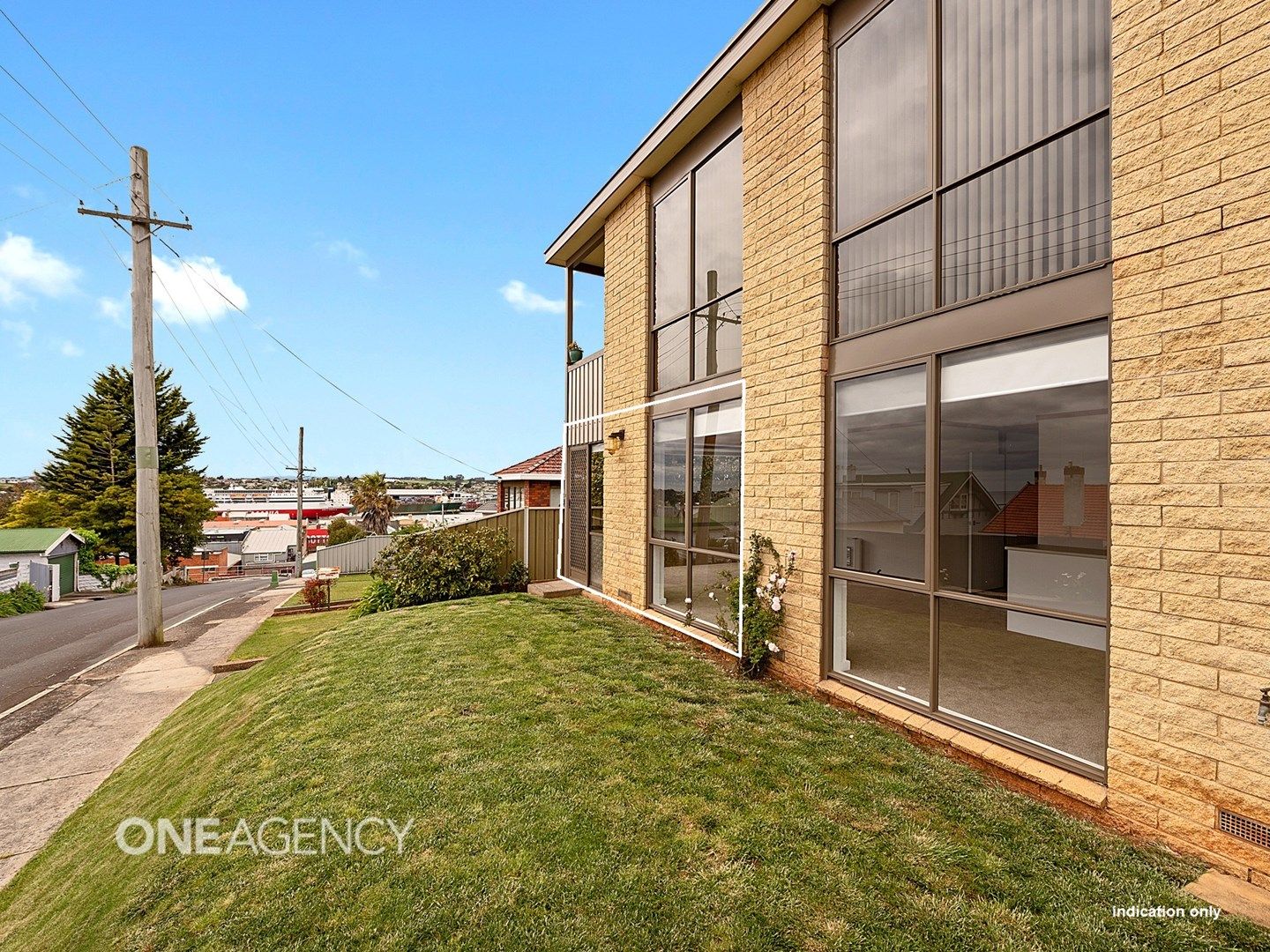 2/8 Fenton Street, Devonport TAS 7310, Image 0