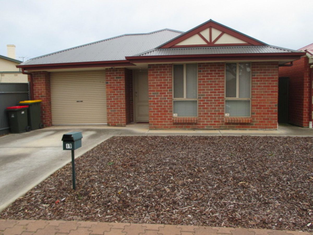 19 Bingham Road, Salisbury North SA 5108, Image 0