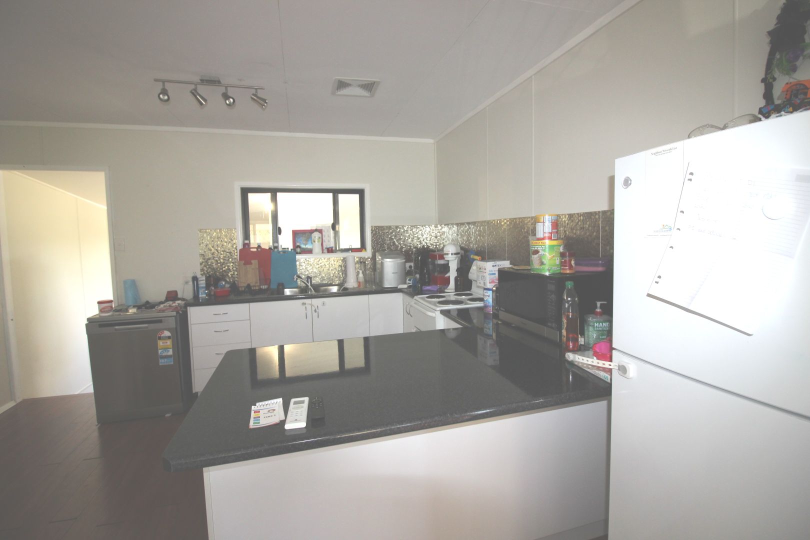 10 Province St, Mount Perry QLD 4671, Image 2