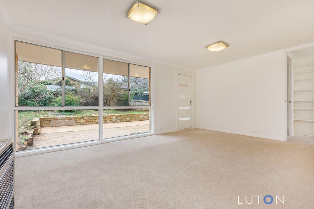 4 Lelta Place, Giralang ACT 2617, Image 2