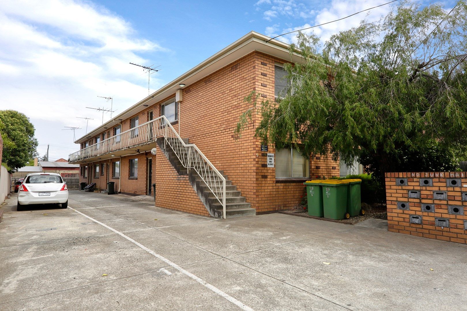 7/5 Normanby Avenue, Thornbury Property History & Address Research