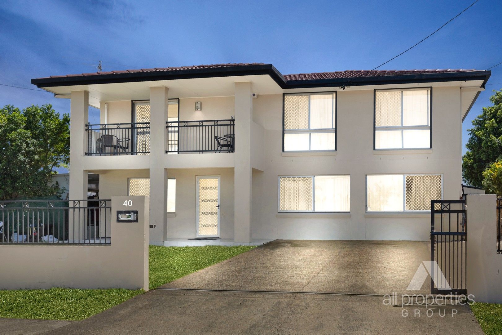 4 bedrooms House in 40 Vergulde Road REGENTS PARK QLD, 4118