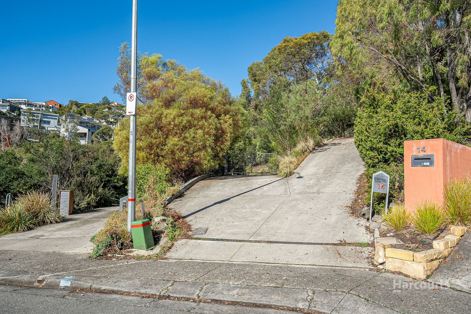 18 Sunvale Avenue, Sandy Bay TAS 7005 Domain