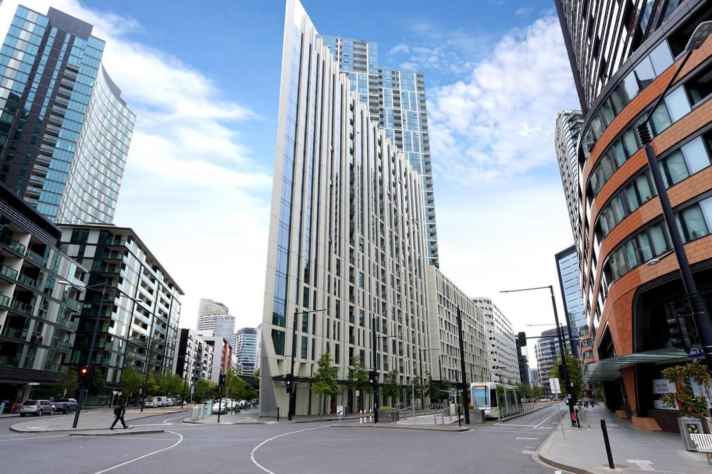 1007E/888 Collins Street, Docklands VIC 3008 Apartment For Rent 650 Domain