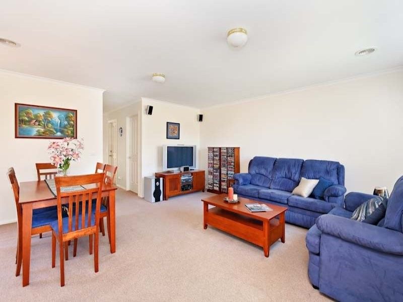 2 bedrooms House in 14 Mihan Street NOBLE PARK VIC, 3174