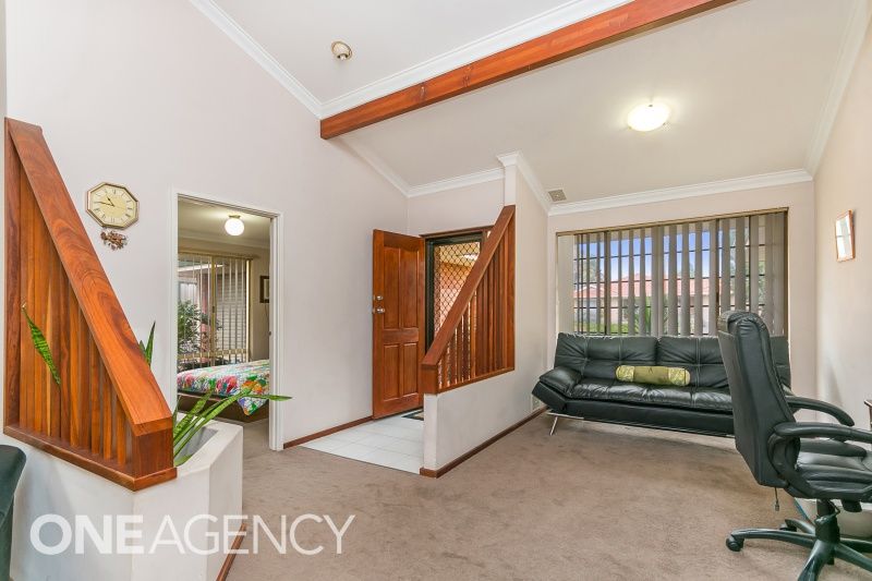 25 Heatherlea Parkway, Leeming WA 6149, Image 2