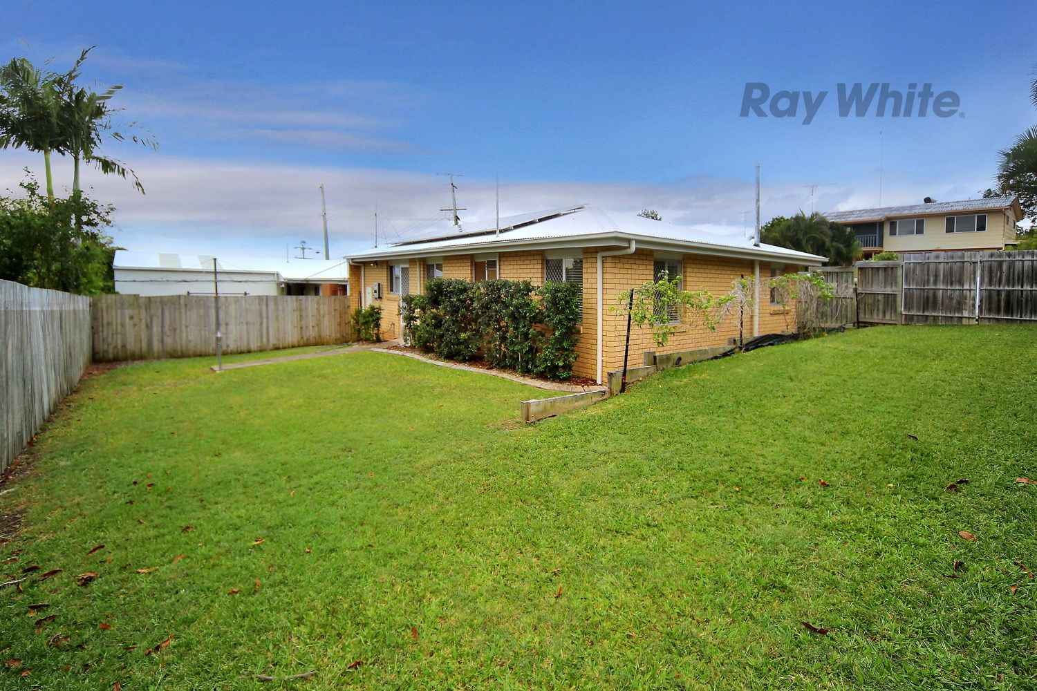 2 bedrooms House in Unit 2/2 Miranda Street AROONA QLD, 4551