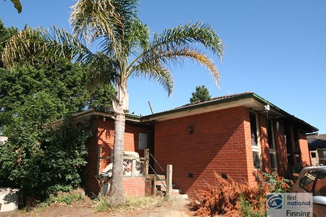 Picture of 35 Holbourne Drive, JUNCTION VILLAGE VIC 3977
