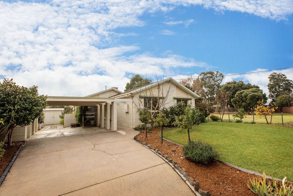 3 Maneroo Court, Wodonga VIC 3690, Image 1