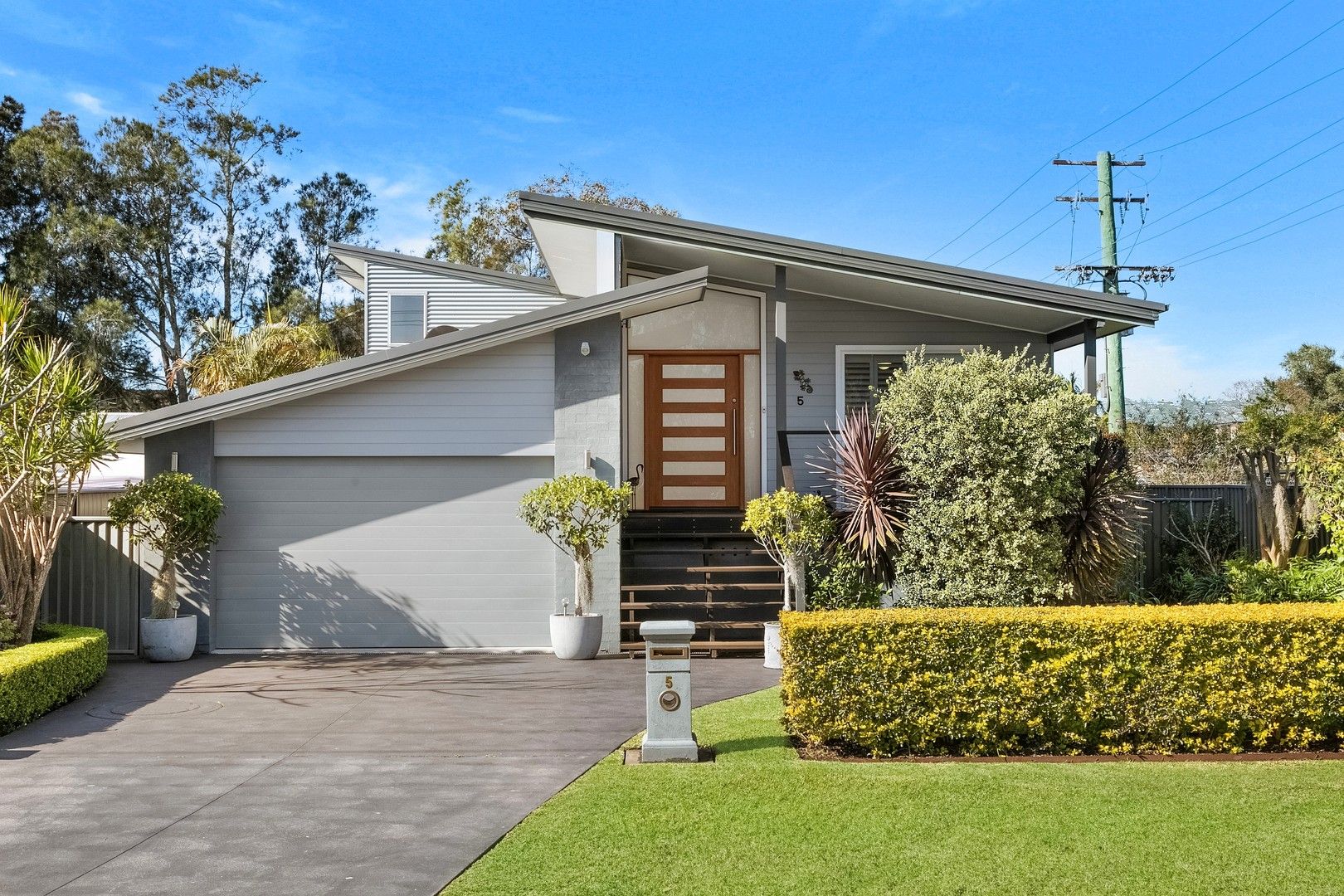 3 bedrooms House in 5 Restella Avenue DAVISTOWN NSW, 2251