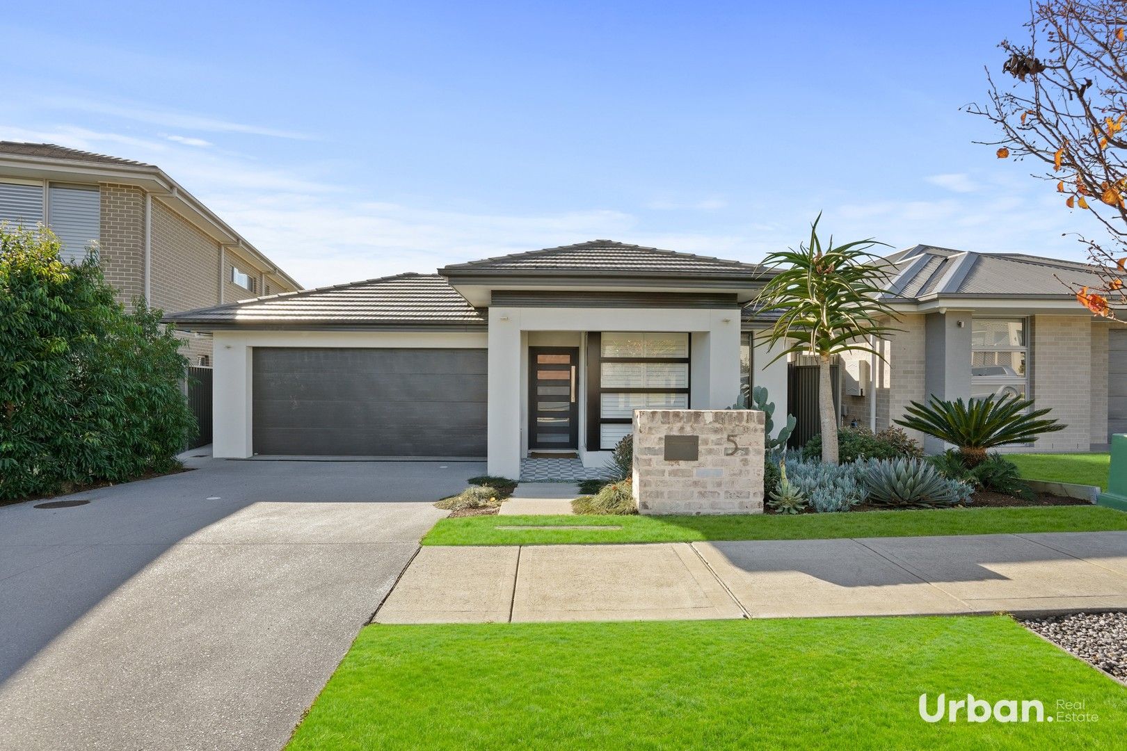 5 Trefoil Close, Denham Court NSW 2565, Image 0