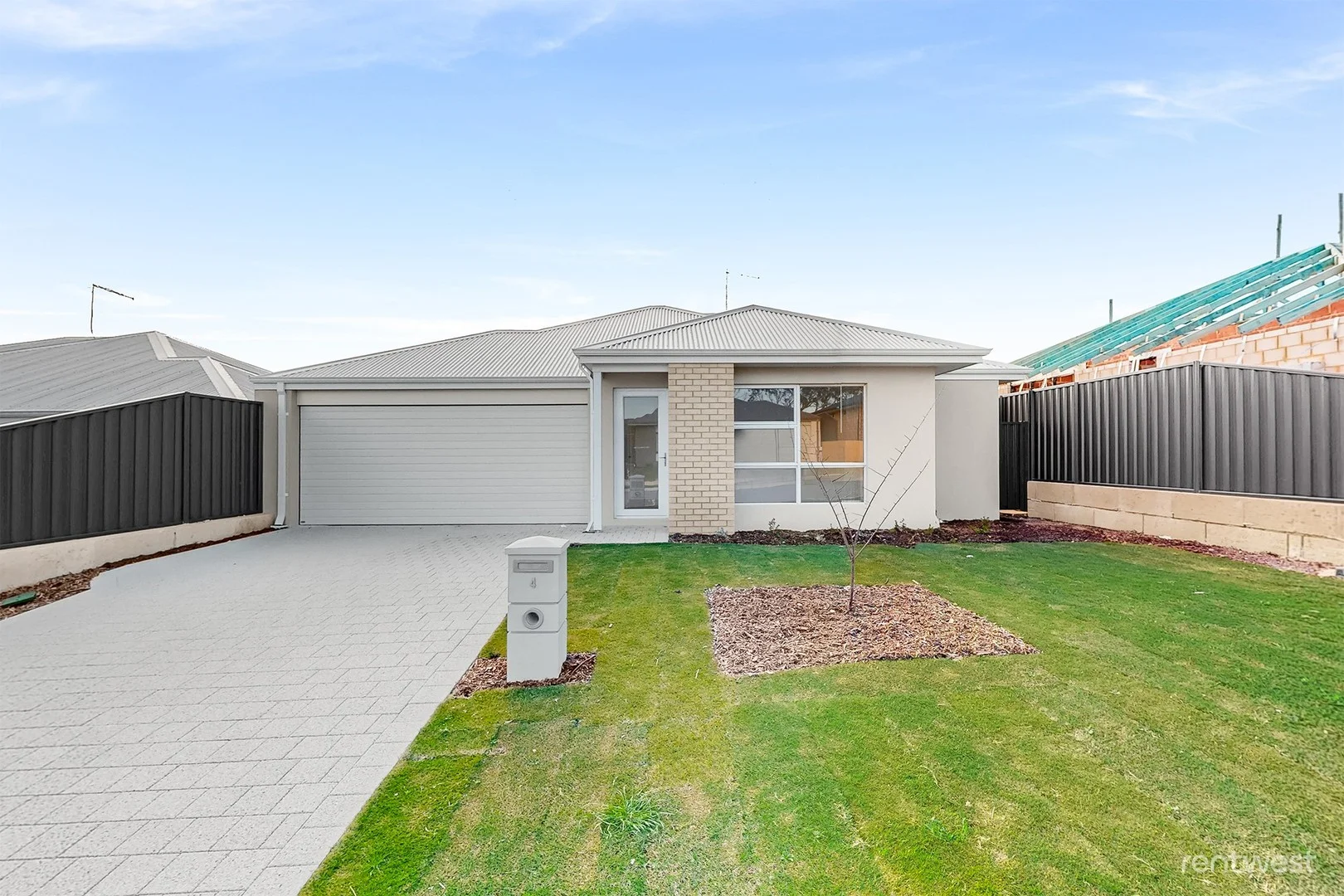 73 Cowaramup Lp, Two Rocks WA 6037