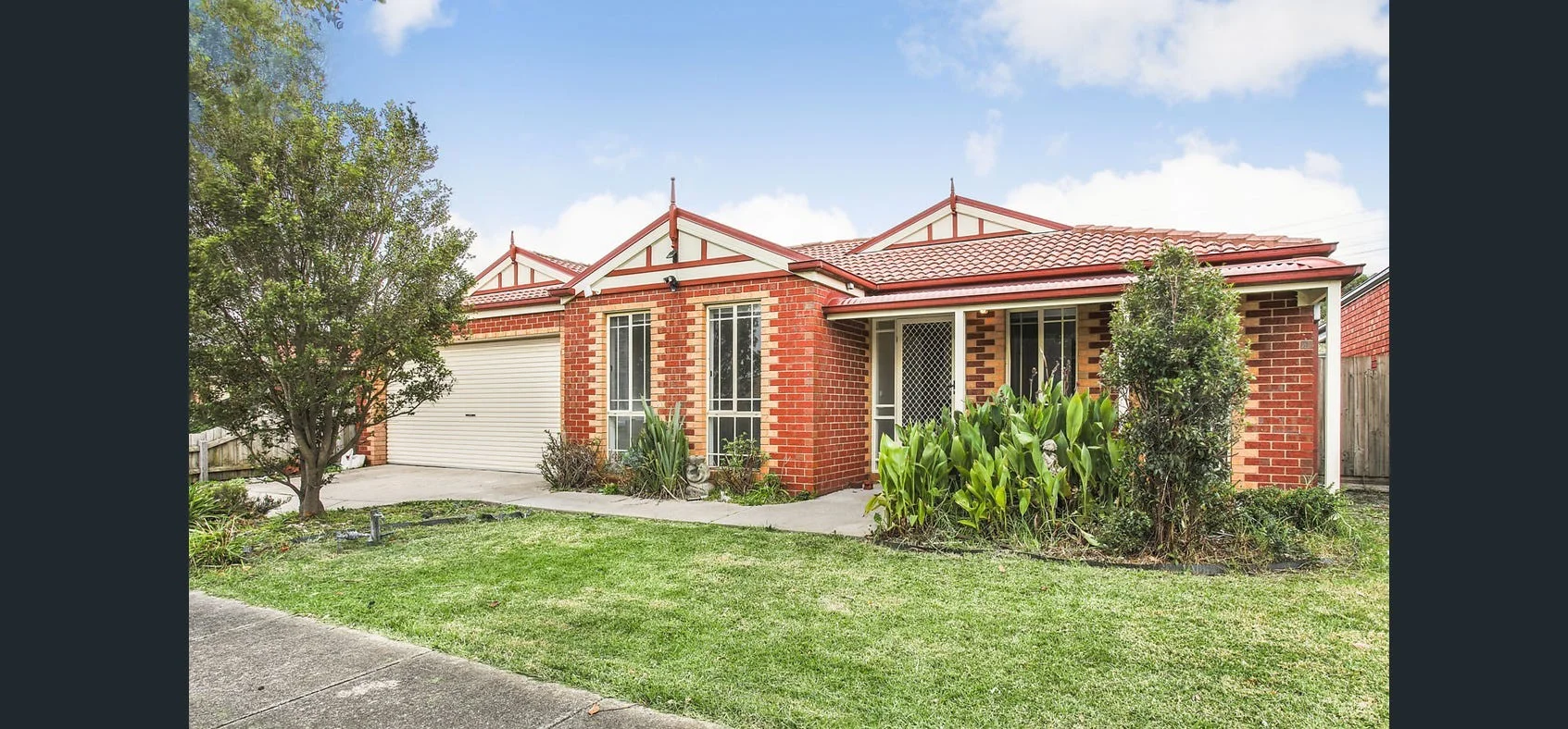 24 Geebung Road, Cranbourne West VIC 3977