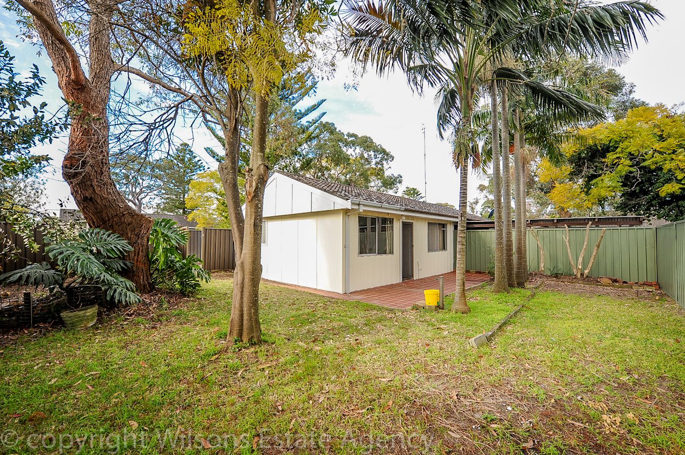 1 bedrooms Apartment / Unit / Flat in 1/1 MacKenzie Avenue WOY WOY NSW, 2256