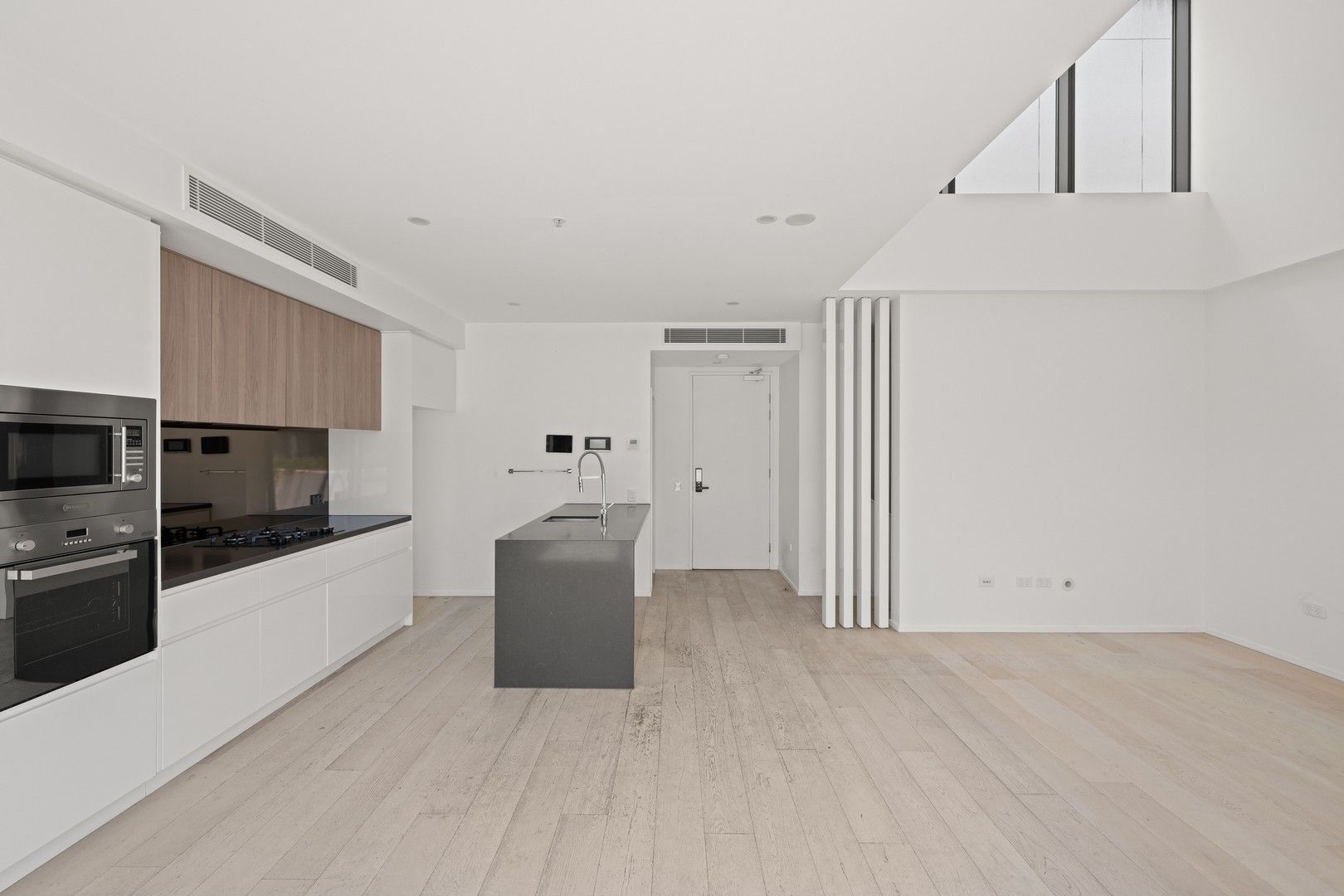 3 bedrooms Apartment / Unit / Flat in N1010/659-669 Gardeners Road MASCOT NSW, 2020