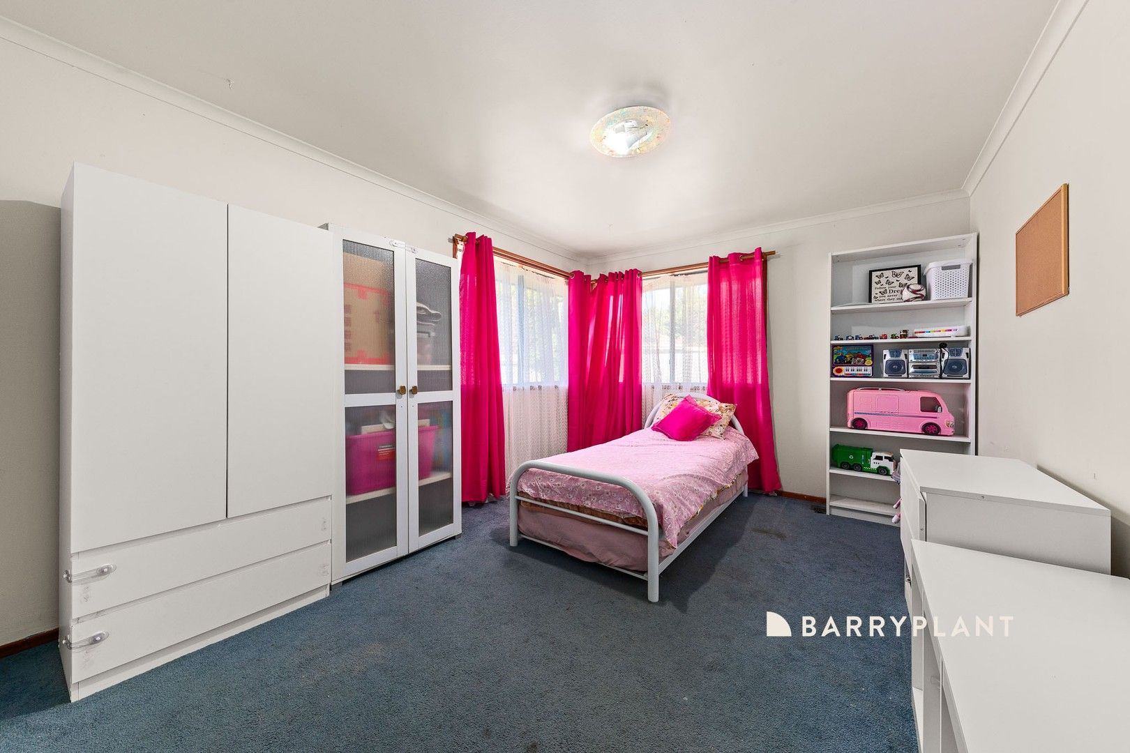 4 bedrooms House in 38 Ivan Crescent HAMPTON PARK VIC, 3976